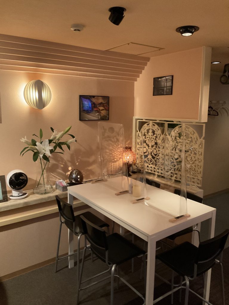 長崎　夢クジラ　店内